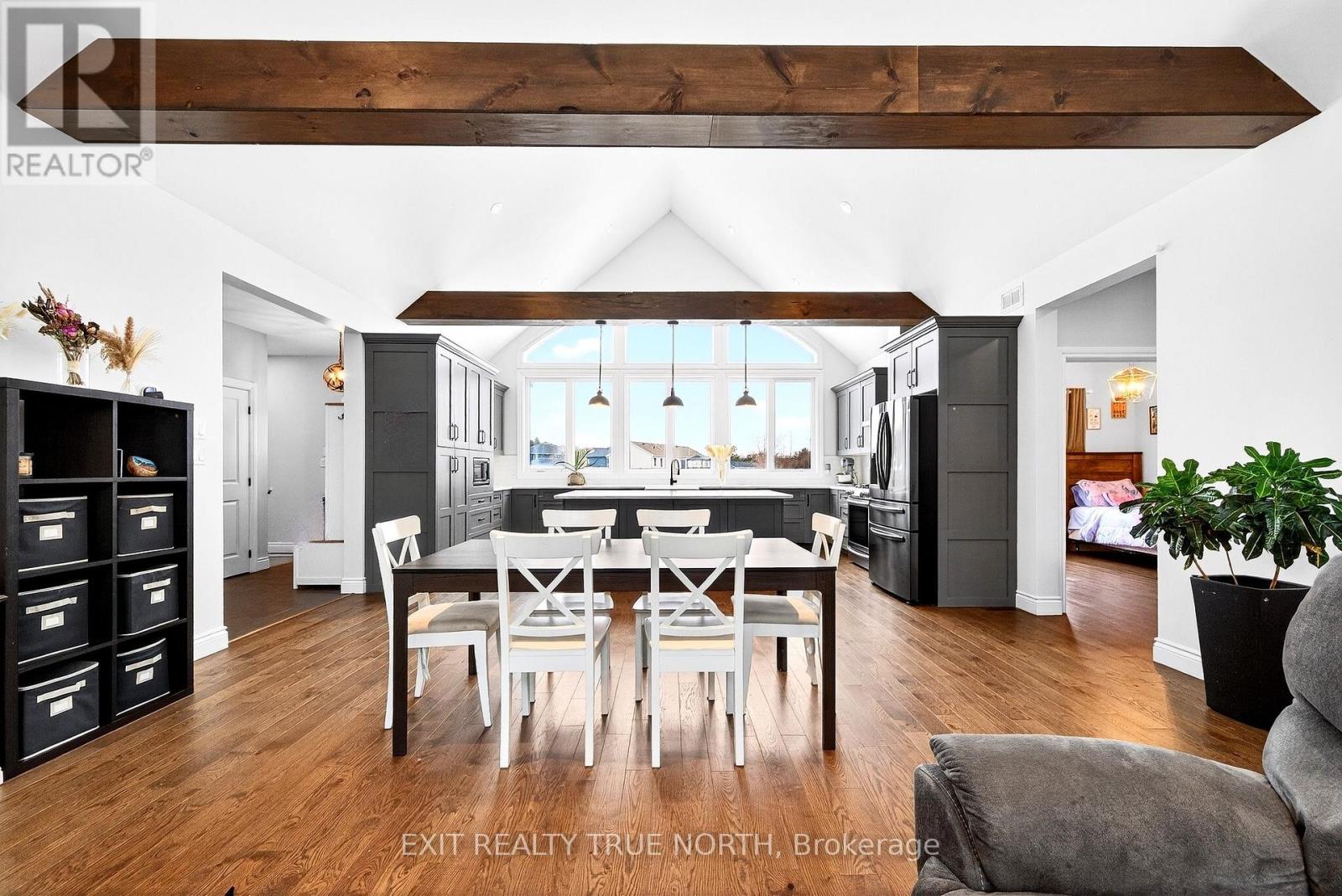 Detached at 139 RUE ERIC, Tiny