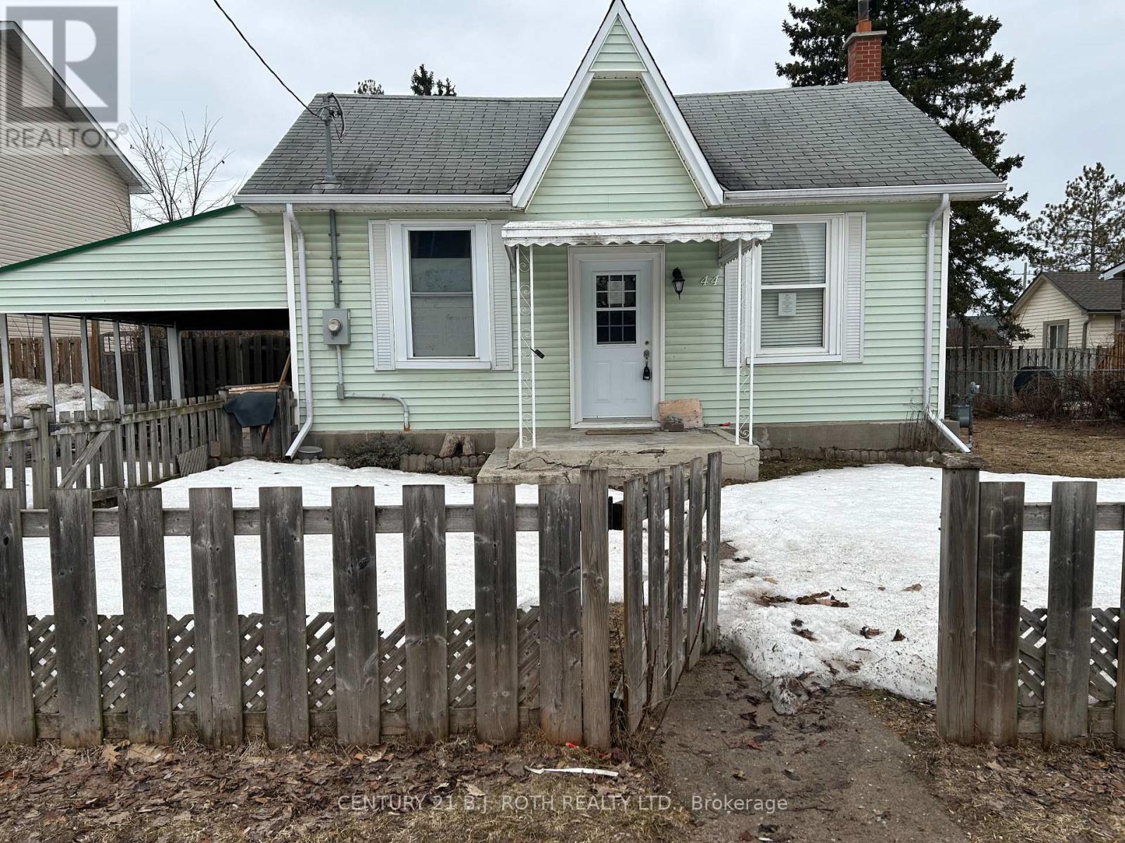 Detached at 44 SANFORD STREET, Barrie (Sanford)
