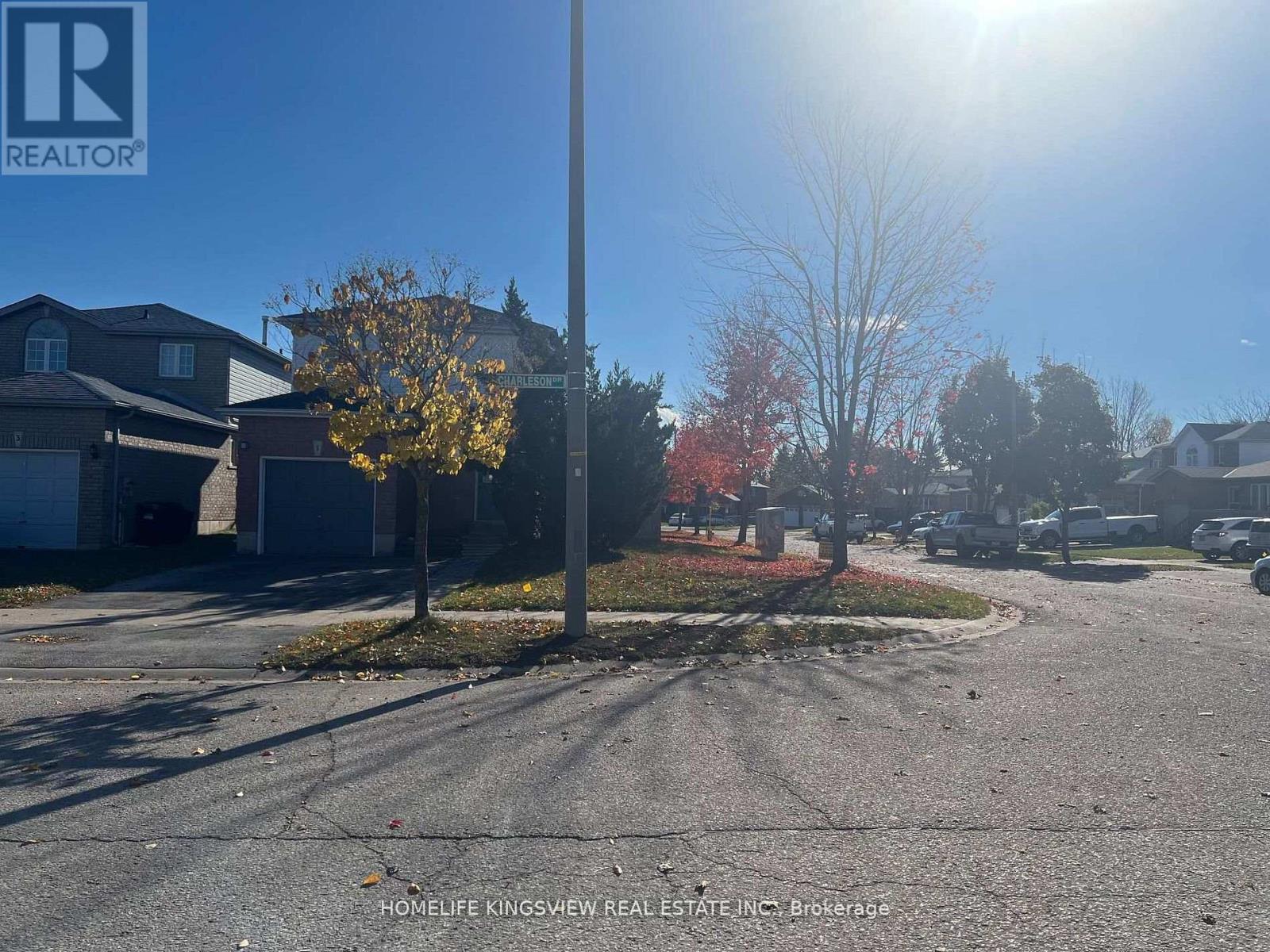 Detached at 1 CHARLESON DRIVE, Barrie (Holly)