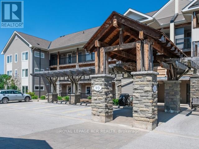 Apartment at 302 - 3 BRANDY LANE DRIVE, Collingwood