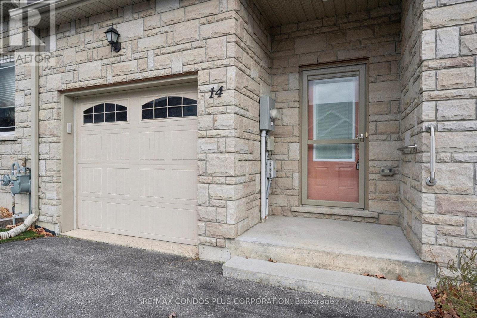 Townhouse at 14 DANNY DRIVE, Orillia