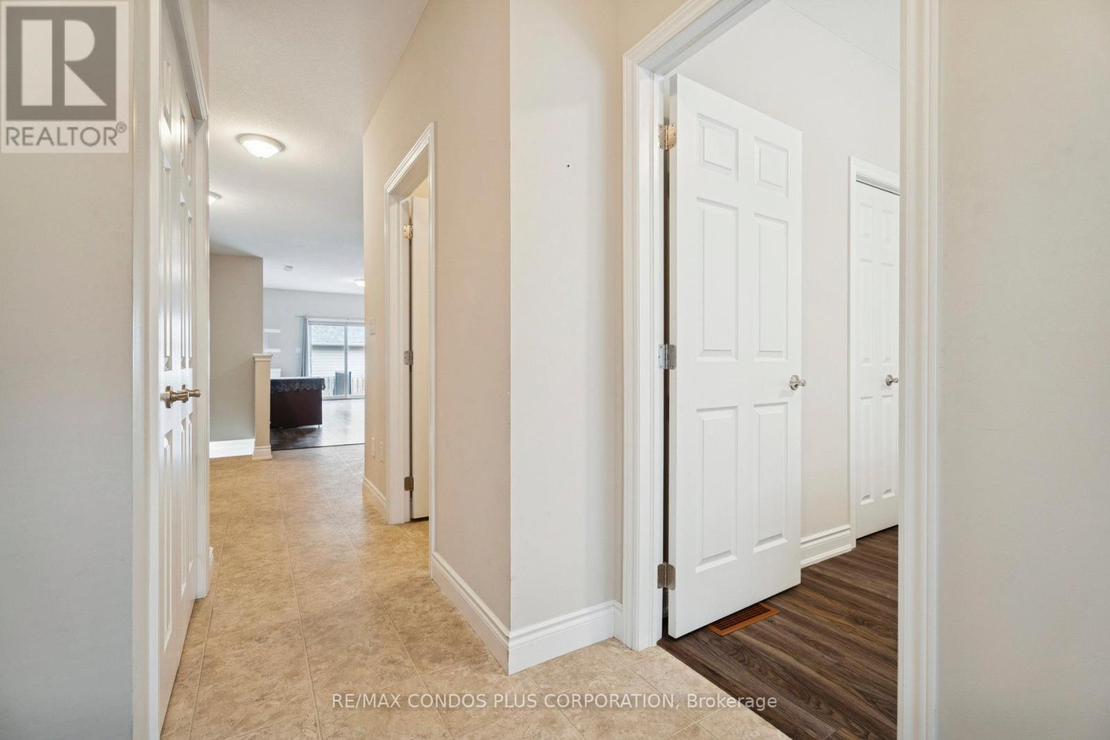 Townhouse at 14 DANNY DRIVE, Orillia