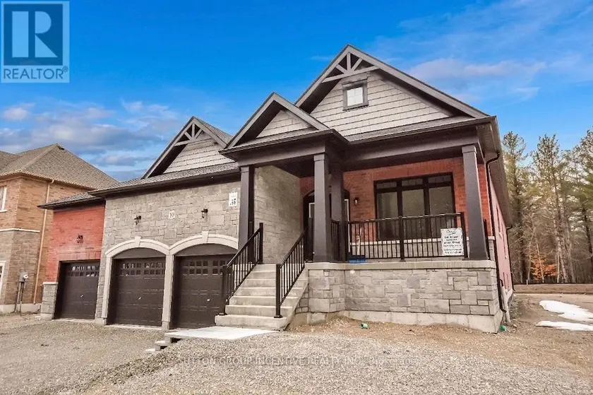 Detached at 10 COTTONWOOD STREET, Springwater