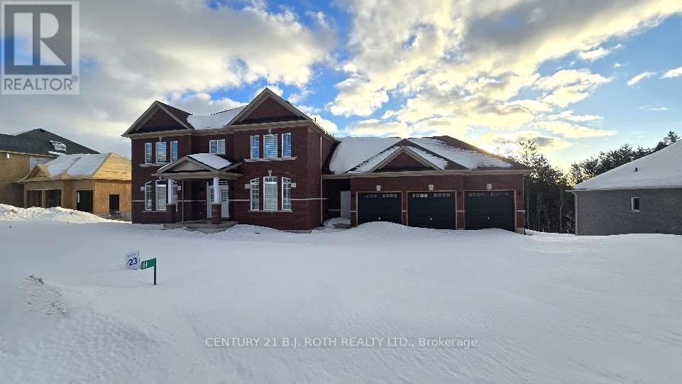 Detached at 61 RUBY RIDGE, Oro-Medonte (Sugarbush)