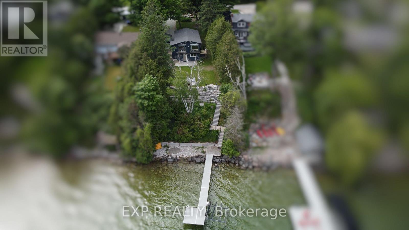 Detached at 2295 LAKESHORE ROAD E, Oro-Medonte