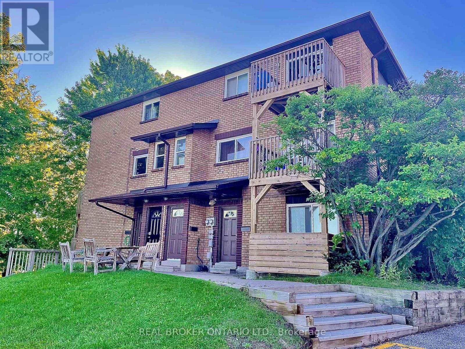 Apartment at 1 - 30 LOGGERS RUN, Barrie (Ardagh)