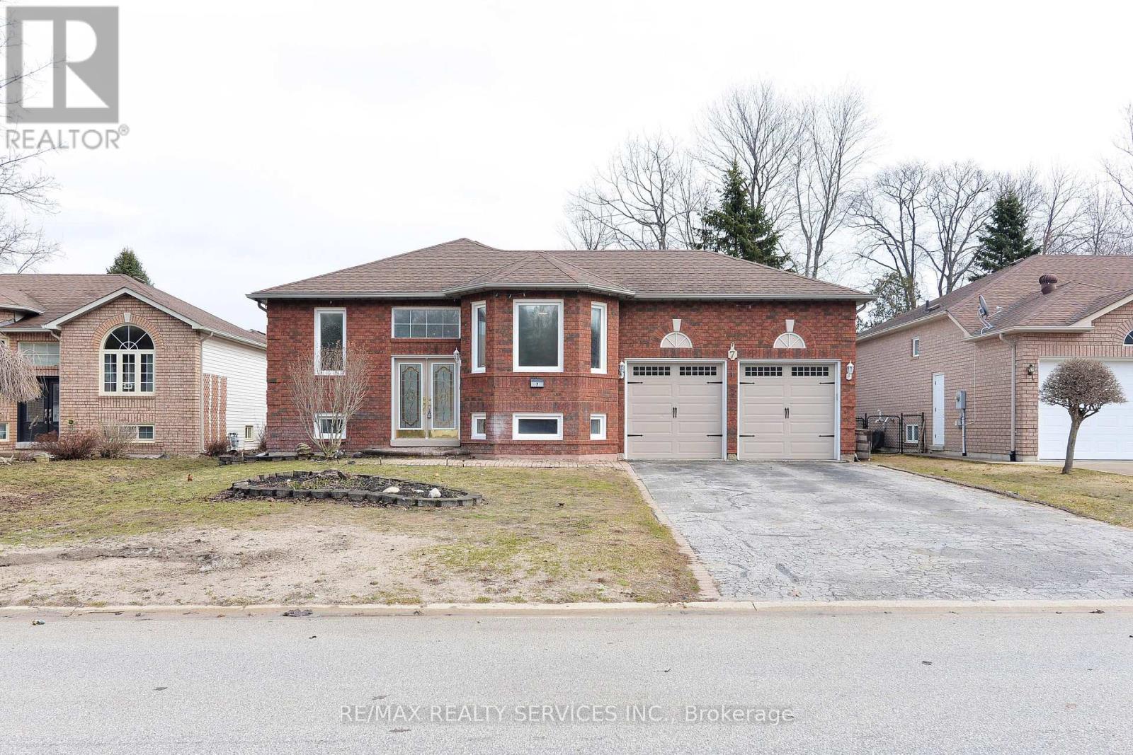Detached at 7 BUSH CRESCENT, Wasaga Beach