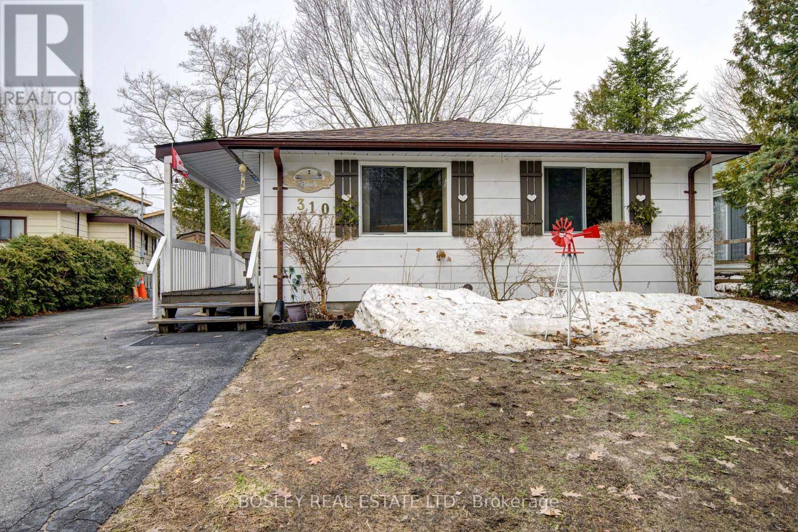 Detached at 310 TINY BEACHES ROAD S, Tiny