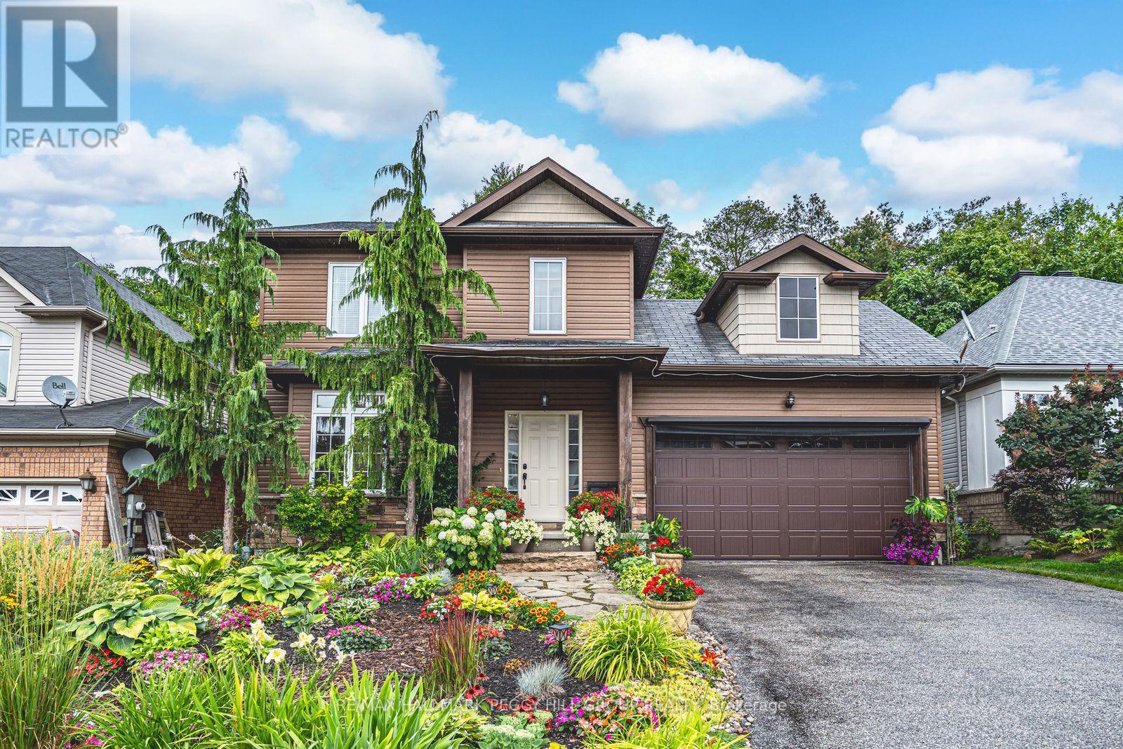 Detached at 11 OAKMONT AVENUE, Oro-Medonte (Horseshoe Valley)