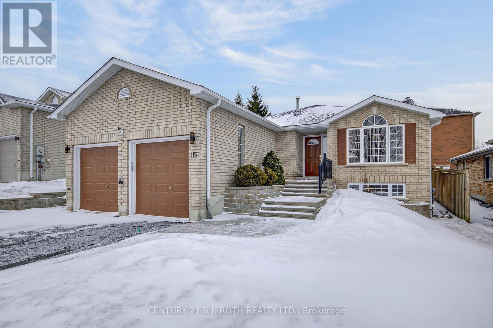 Detached at 115 LION'S GATE BOULEVARD, Barrie (Little Lake)