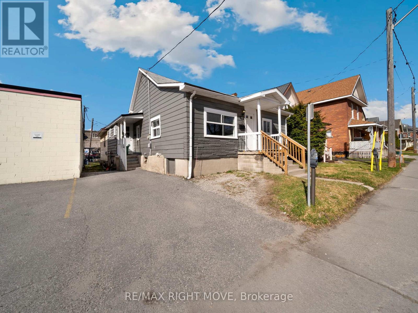 Multiplex at 33 ALBERT STREET S, Orillia