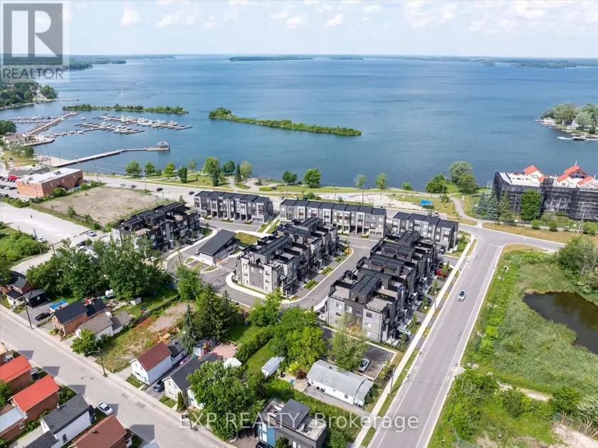 Townhouse at 48 WYN WOOD LANE, Orillia