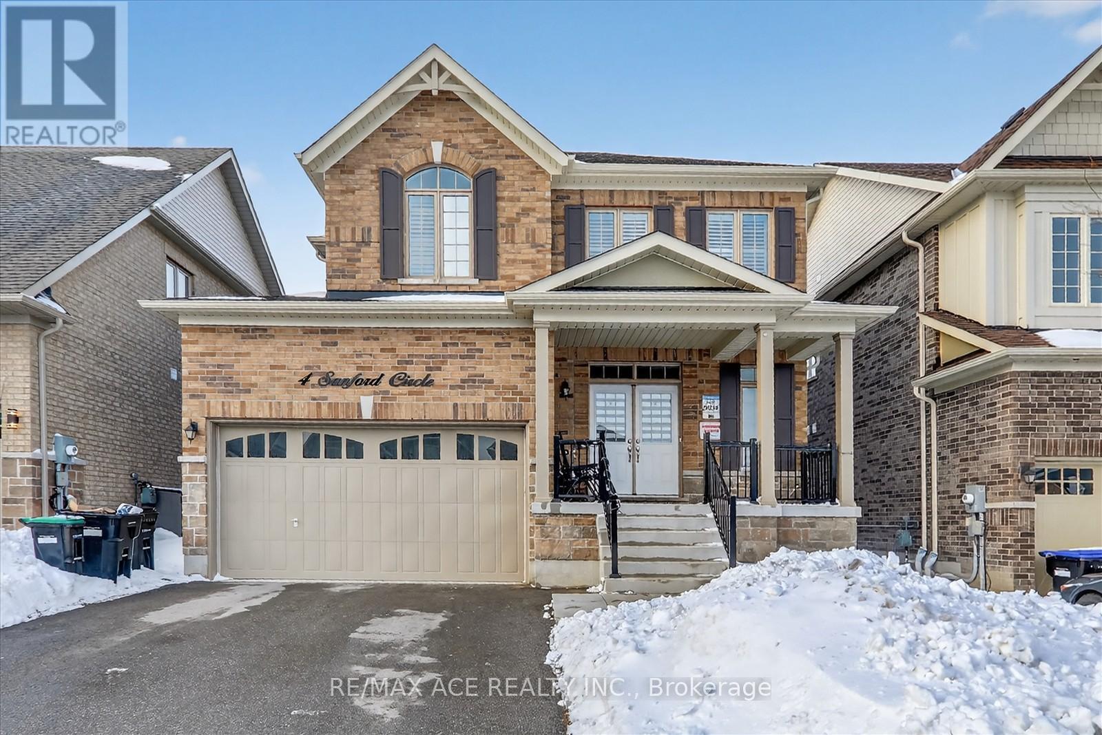 Detached at 4 SANFORD CIRCLE, Springwater (Minesing)