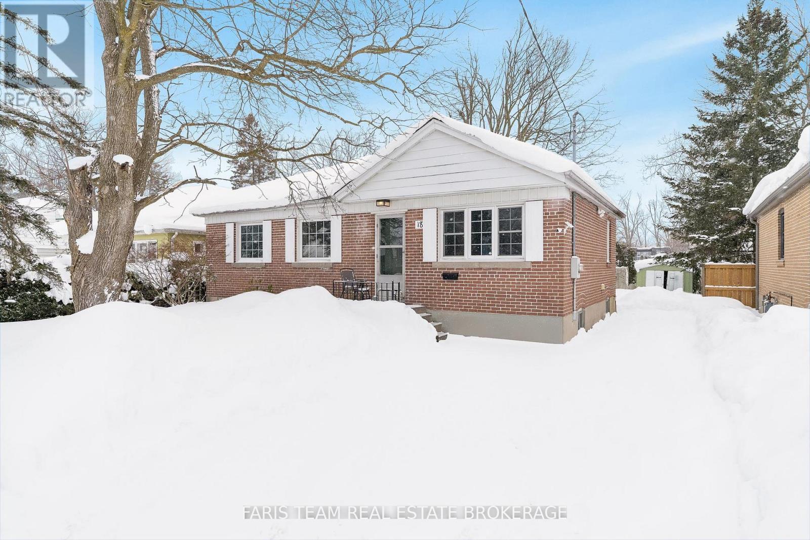 Detached at 18 NEWTON STREET, Barrie (Wellington)