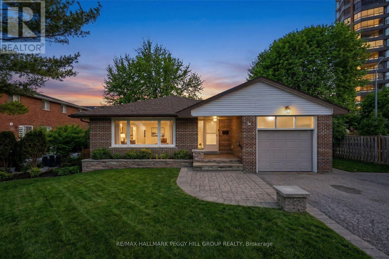 Detached at 10 DUCKWORTH STREET, Barrie (North Shore)
