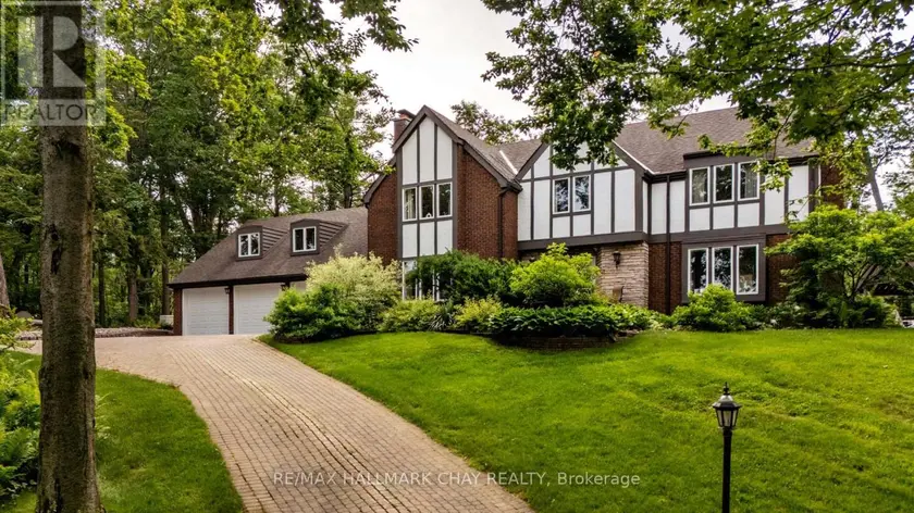Detached at 11 PARK TRAIL, Springwater (Midhurst)