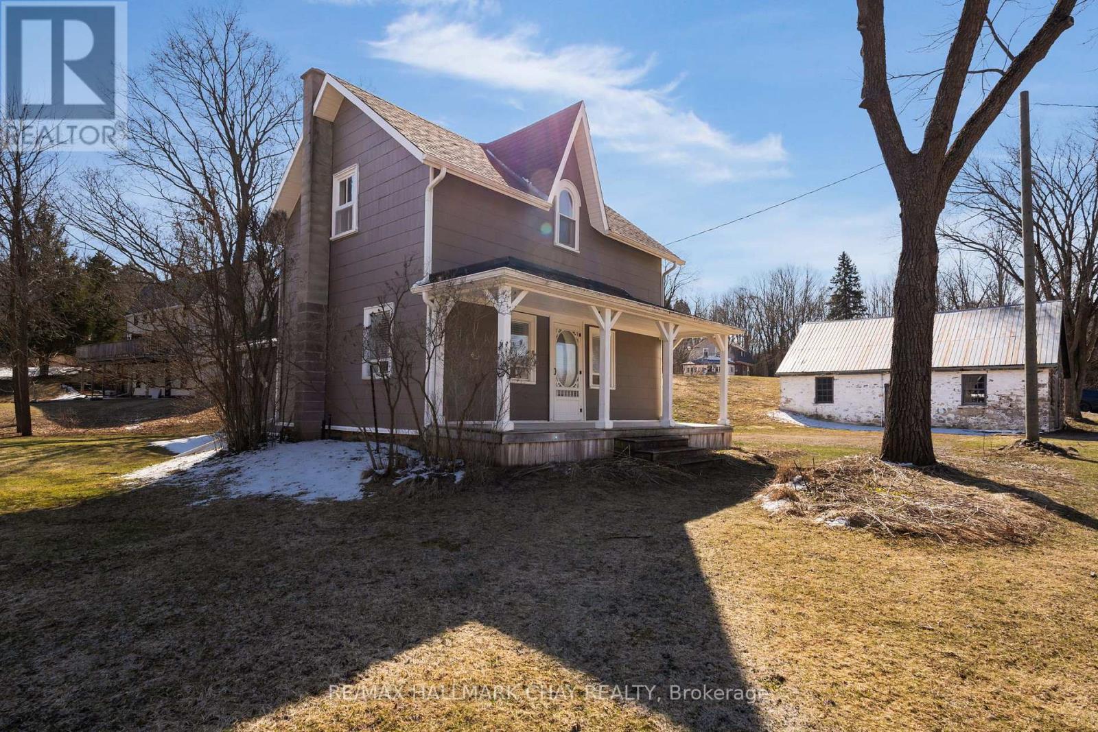 Detached at 8997 COUNTY ROAD 9, Clearview