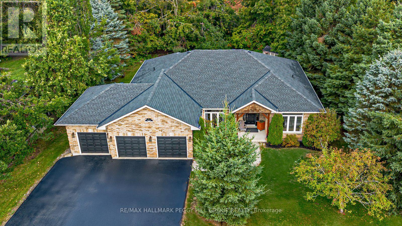 Detached at 102 HIGHLAND DRIVE, Oro-Medonte (Horseshoe Valley)