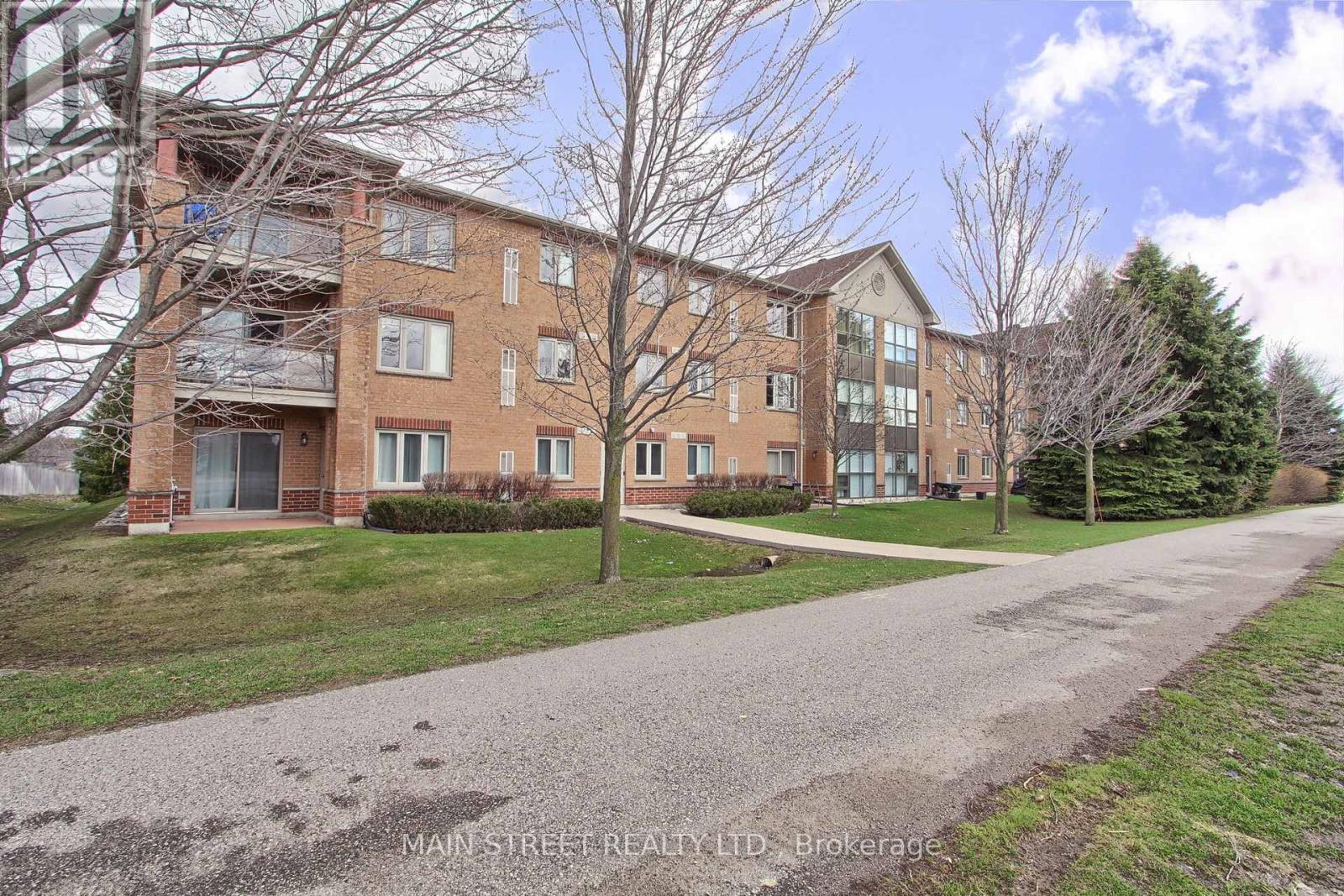 Apartment at 305 - 500 MAPLEVIEW DRIVE W, Barrie (Holly)