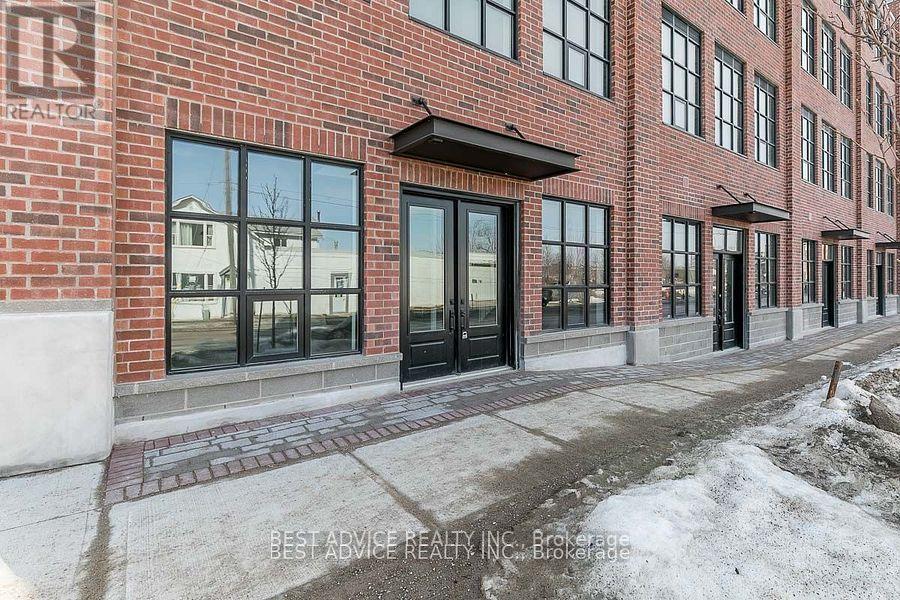 Apartment at 102 - 21 MATCHEDASH STREET S, Orillia