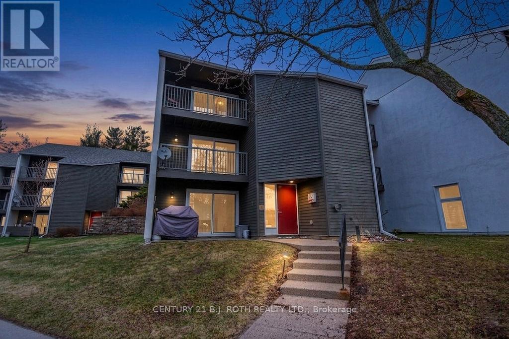 Apartment at 219 - 1102 HORSESHOE VALLEY ROAD, Oro-Medonte (Horseshoe Valley)