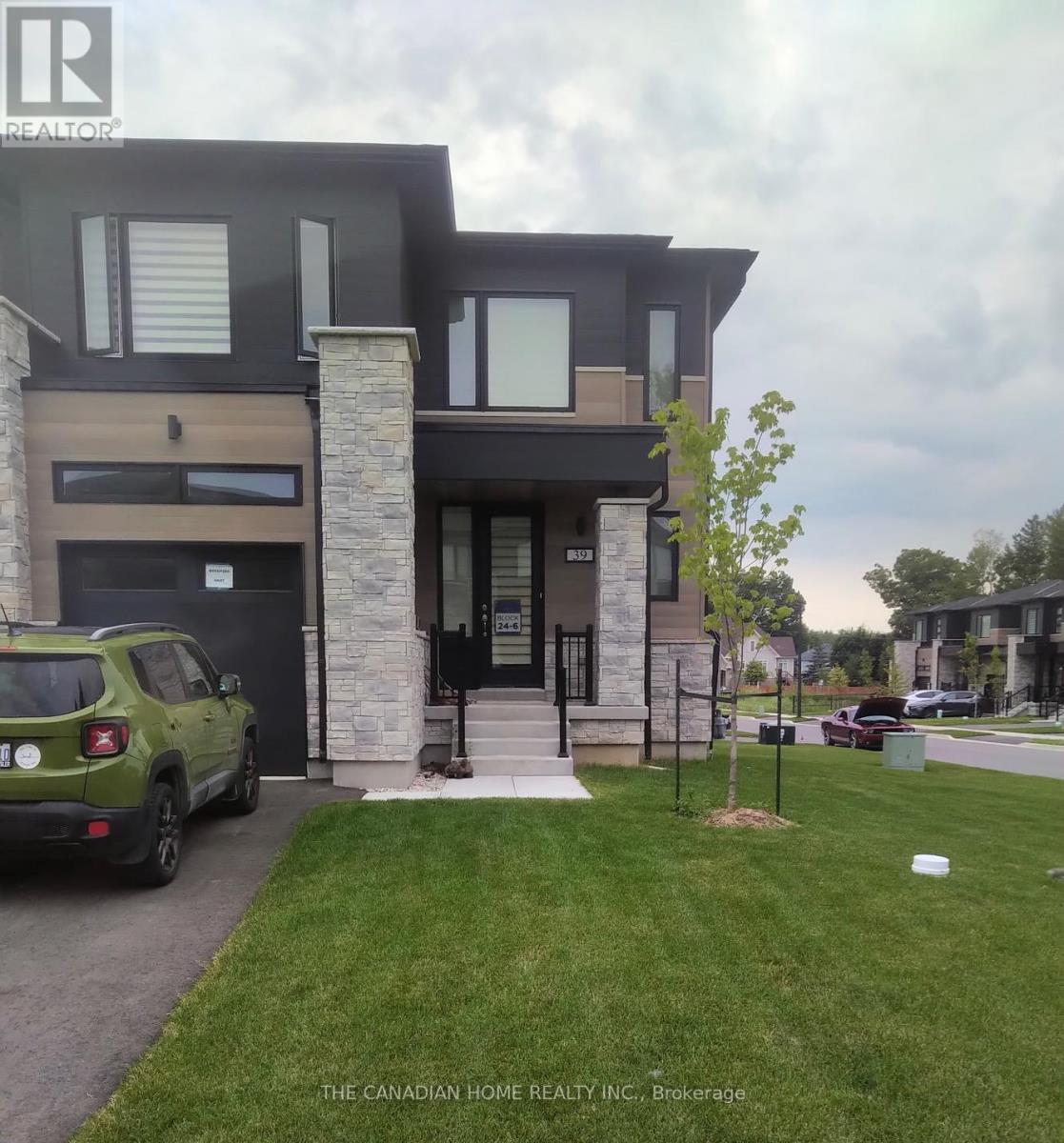 Townhouse at 39 EBERHARDT DRIVE, Wasaga Beach
