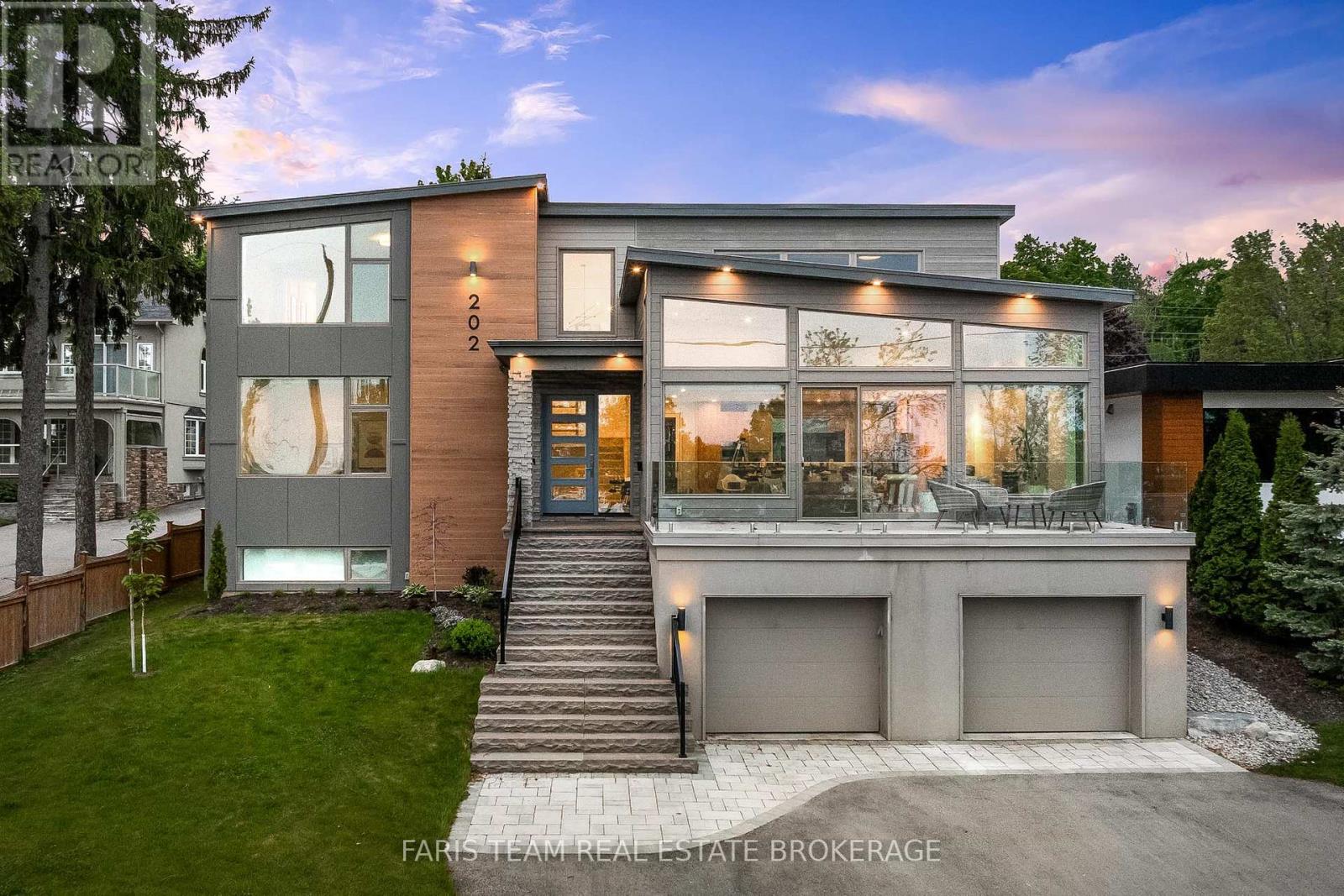 Detached at 202 KEMPENFELT DRIVE, Barrie (North Shore)