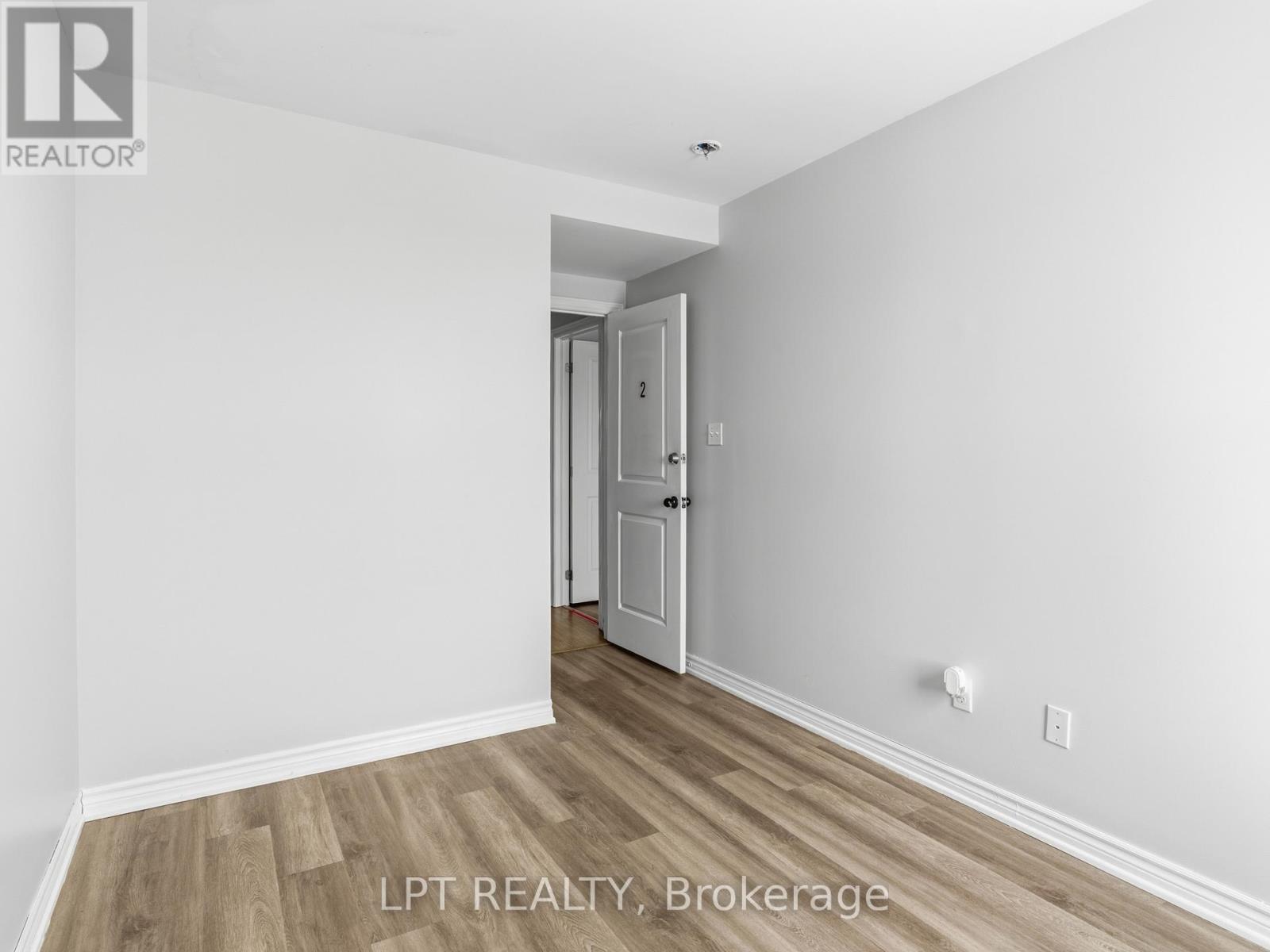 Townhouse at 4 - 244 PENETANGUISHENE ROAD, Barrie (Georgian Drive)