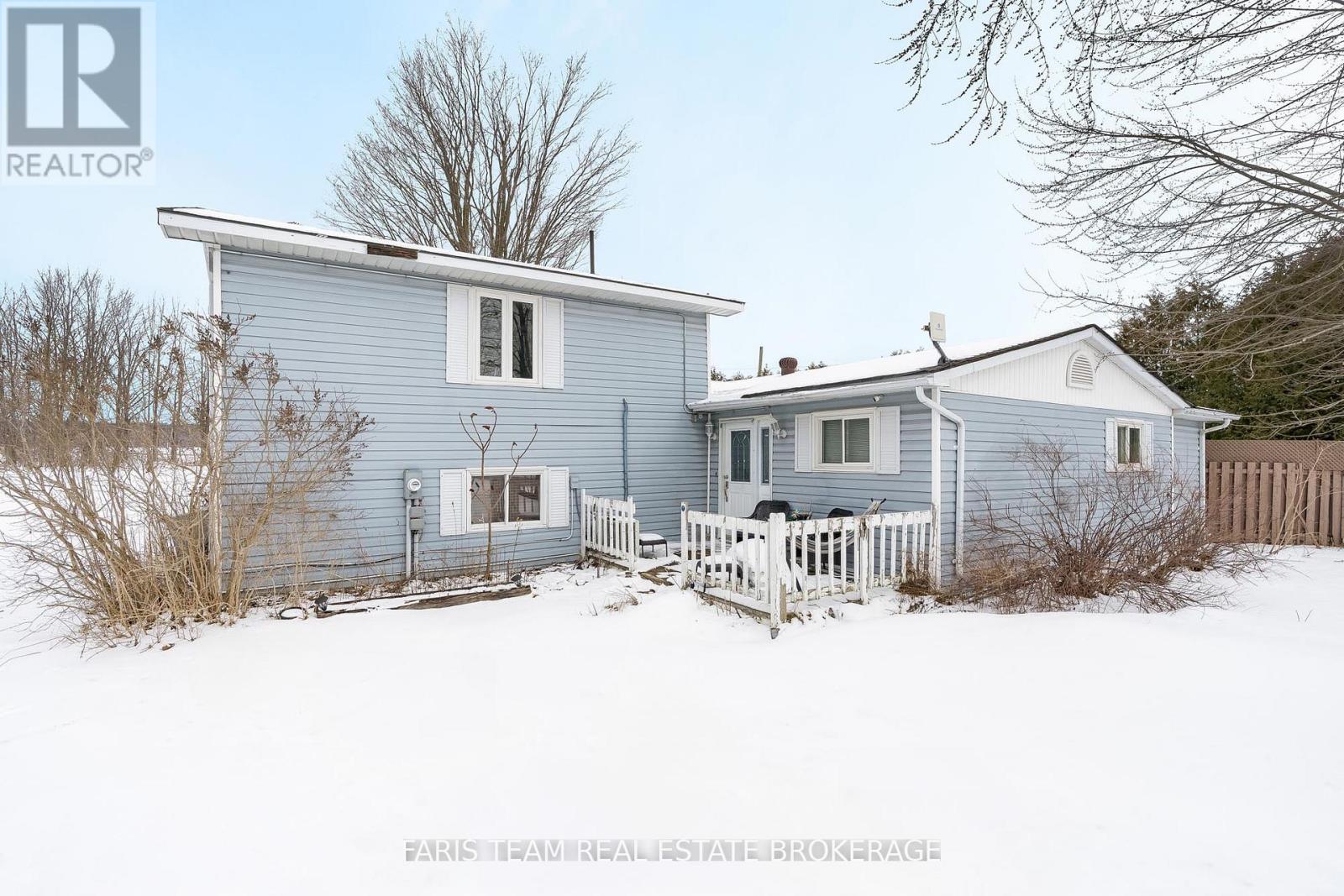 Detached at 1008 RAINBOW VALLEY ROAD W, Springwater