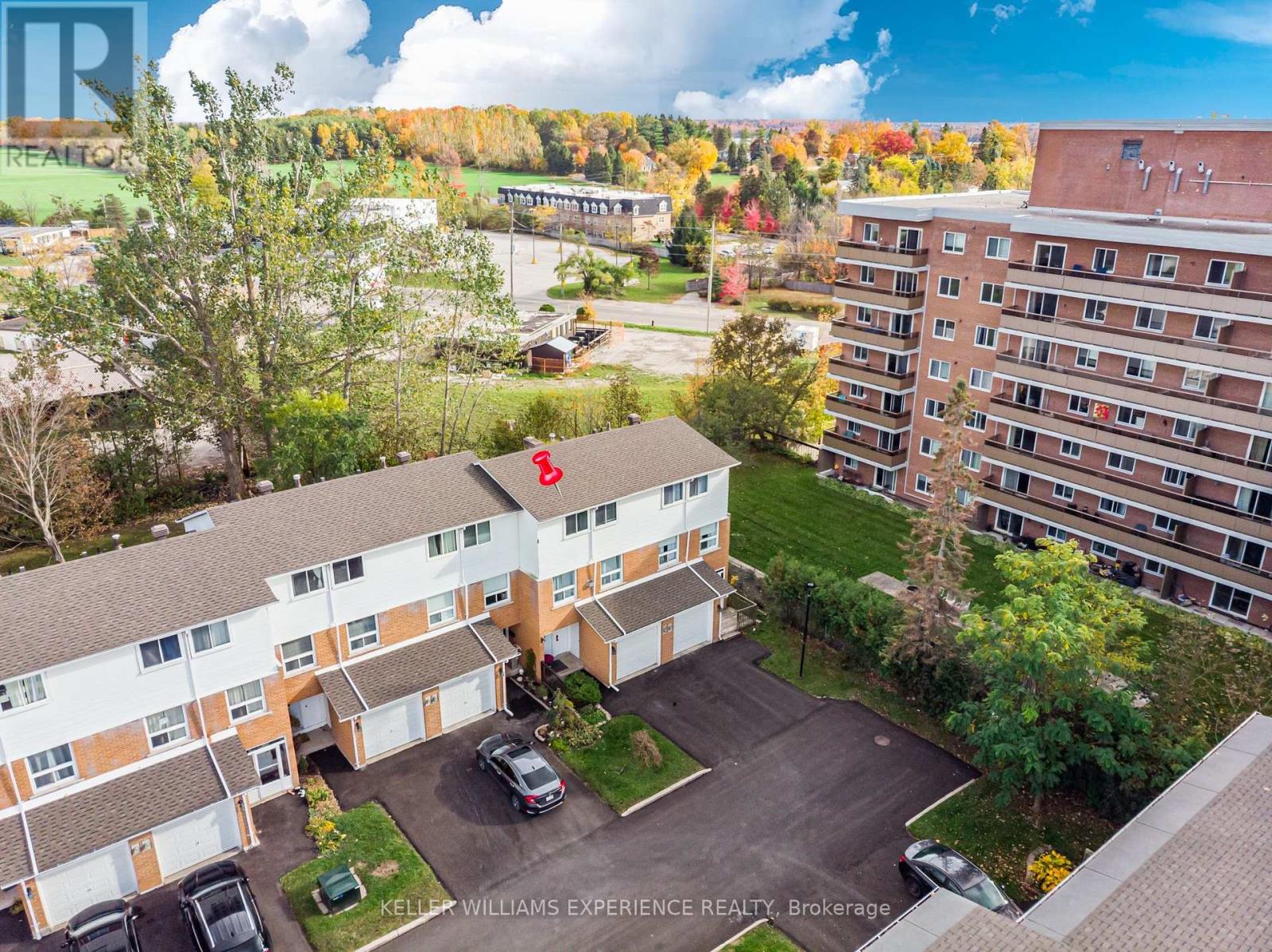 Townhouse at 8 - 237 STEEL STREET, Barrie (Codrington)