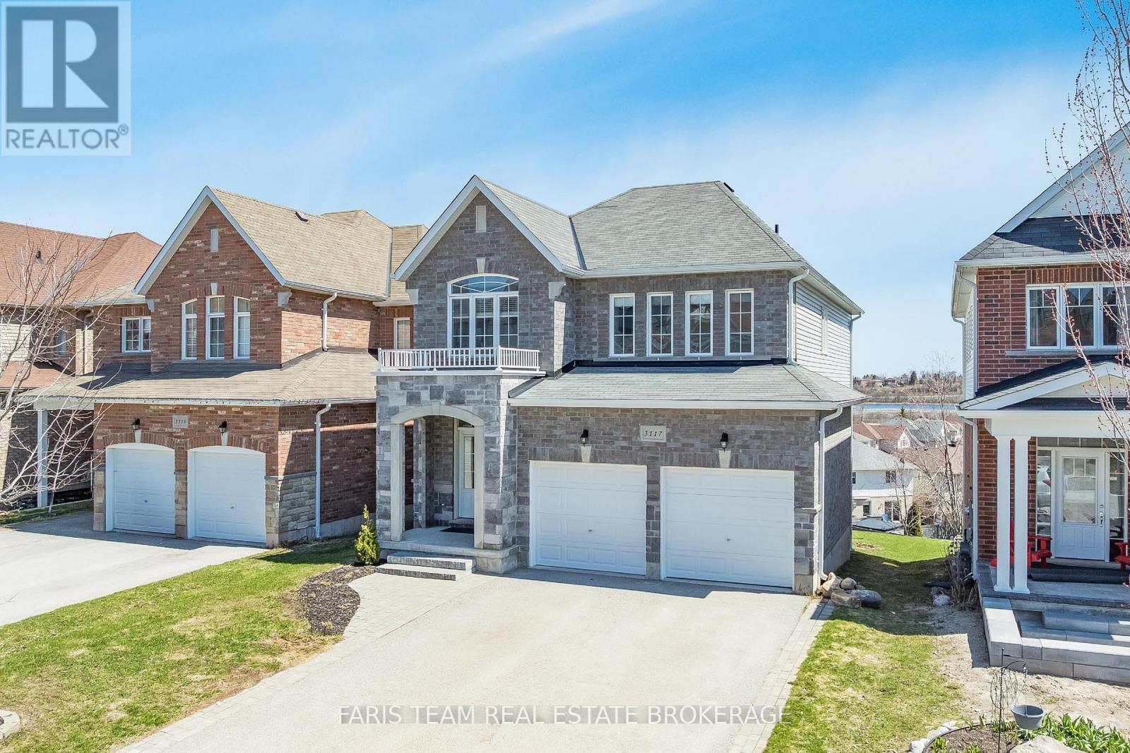 Detached at 3117 EMPEROR DRIVE, Orillia