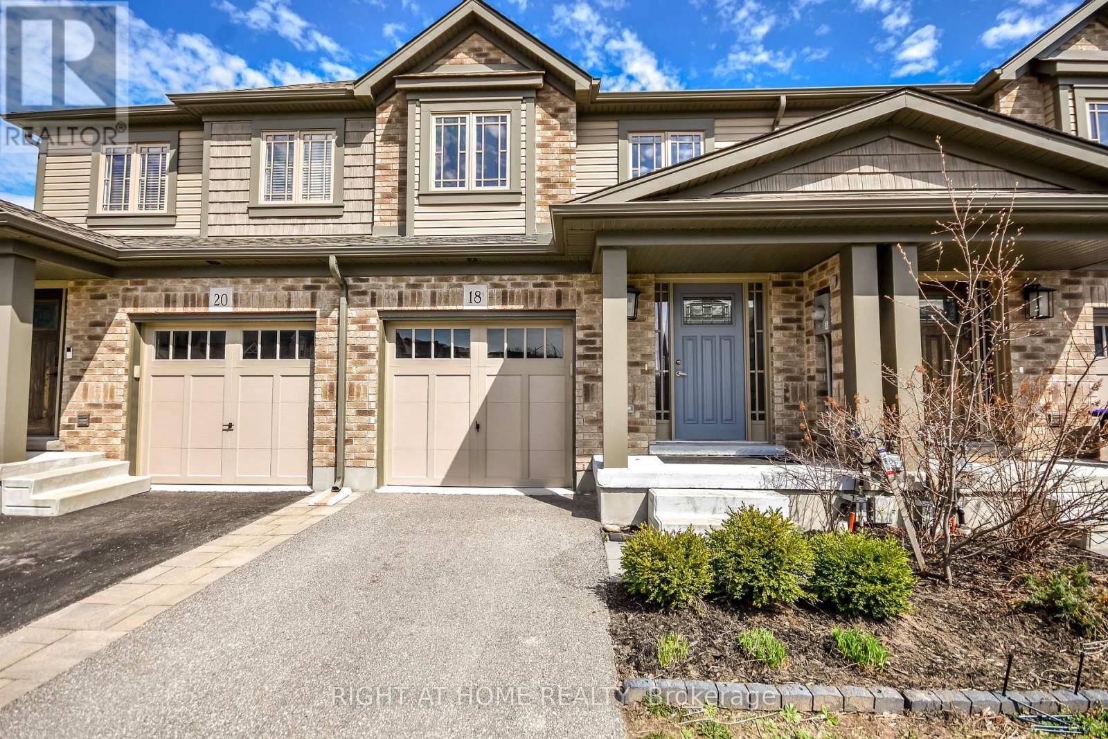Townhouse at 18 FOLEY CRESCENT, Collingwood