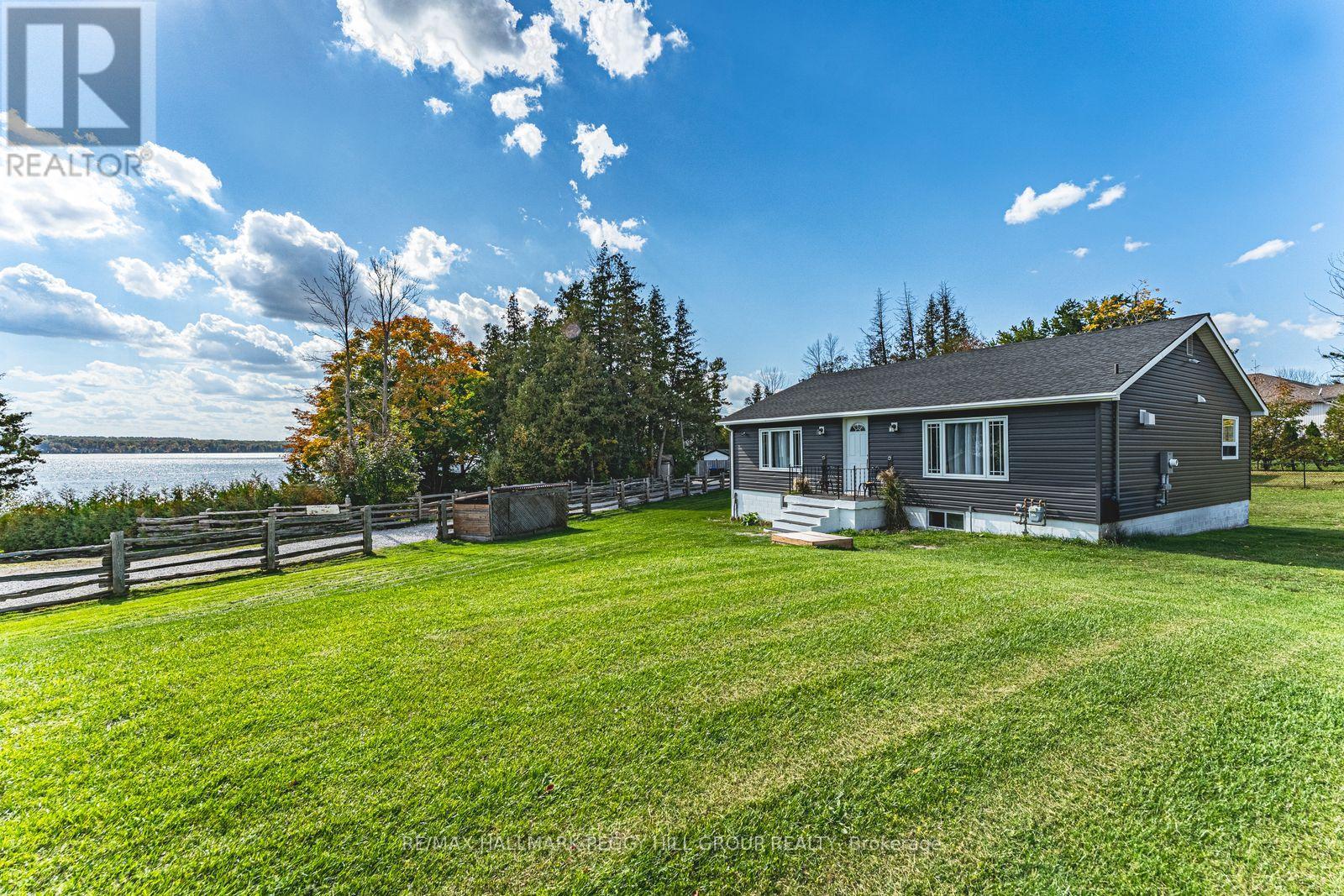 Detached at 5724 & 1 PENETANGUISHENE ROAD & CEDAR LANE, Springwater