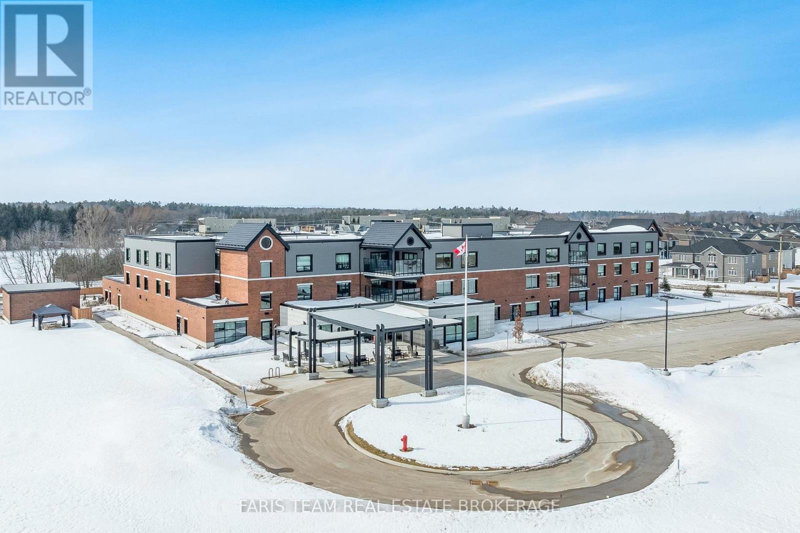 Multiplex at A3 - 301 JUNCTION ROAD, Clearview (Stayner)