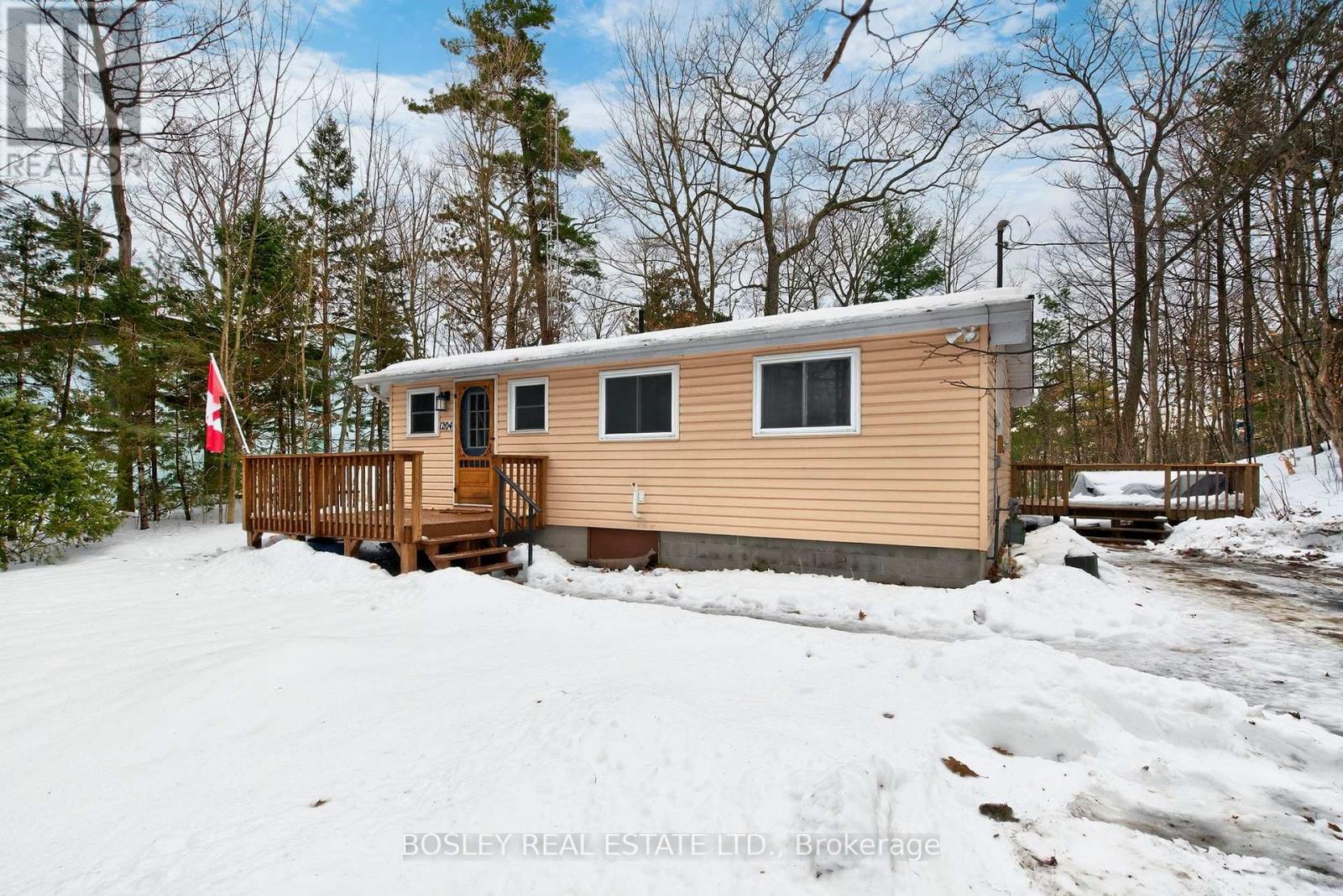 Detached at 1204 TINY BEACHES ROAD N, Tiny