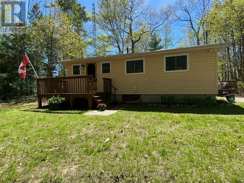 Detached at 1204 TINY BEACHES ROAD N, Tiny