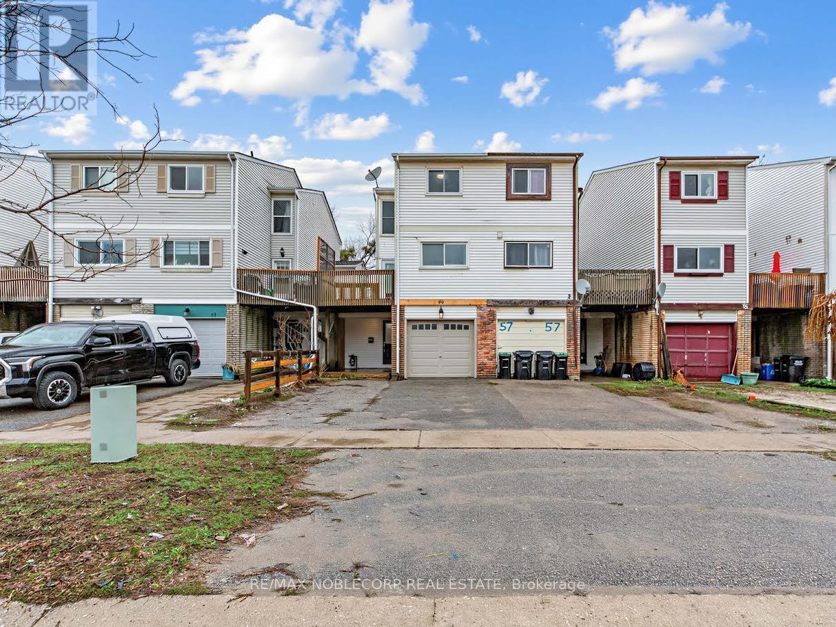 Multiplex at UPPER MAIN - 59 SCOTT CRESCENT, Barrie (Letitia Heights)
