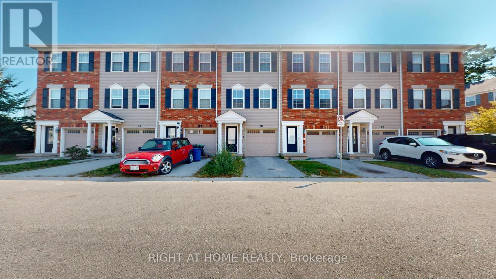 Townhouse at 20 - 91 COUGHLIN ROAD, Barrie (Holly)
