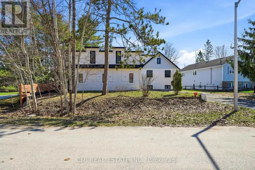 Detached at 42 FATIMA COURT, Wasaga Beach
