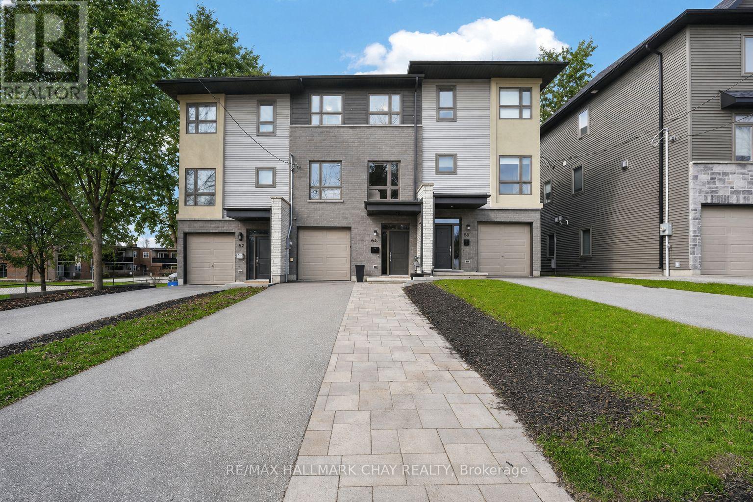 Townhouse at 84 CLAPPERTON STREET, Barrie (Codrington)