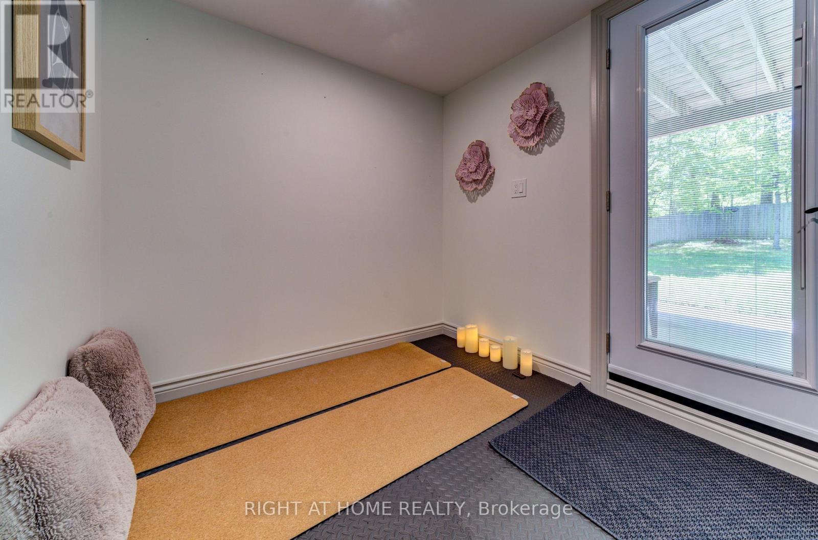 Detached at 214 DESROCHES TRAIL, Tiny