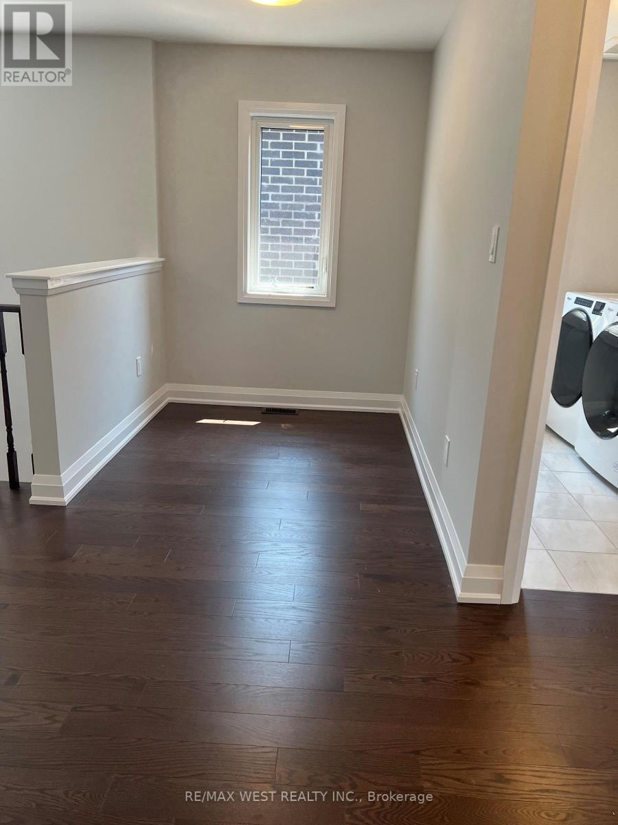 Detached at 14 PERIWINKLE ROAD, Springwater