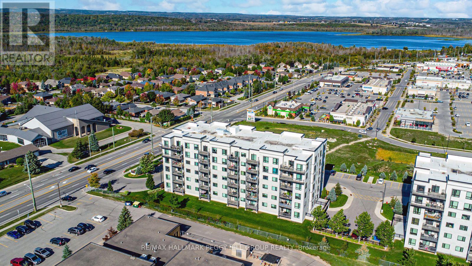 Apartment at 404 - 295 CUNDLES ROAD E, Barrie (Little Lake)