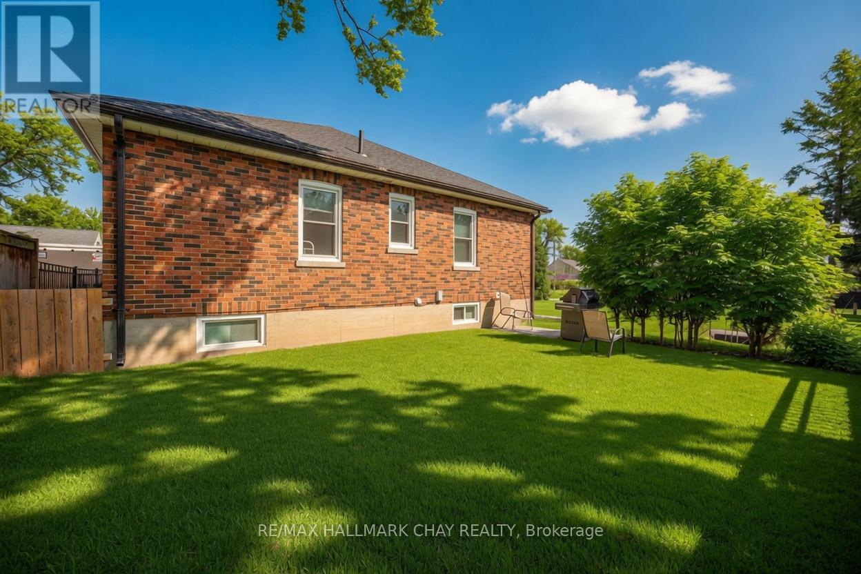 Detached at 68 DRURY LANE, Barrie