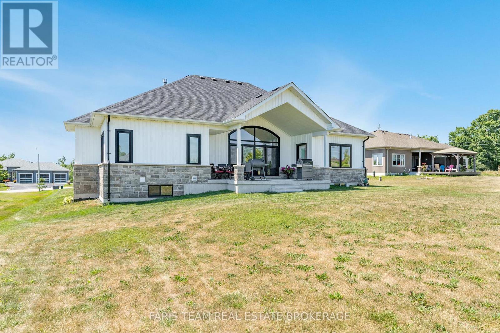 Detached at 5 BREANNA BOULEVARD, Oro-Medonte