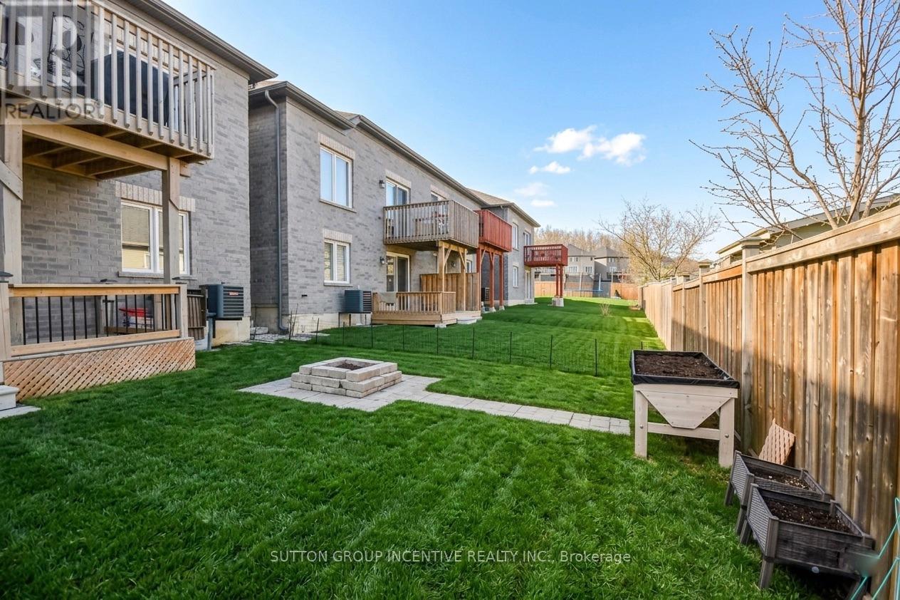 Townhouse at 127 ISABELLA DRIVE, Orillia