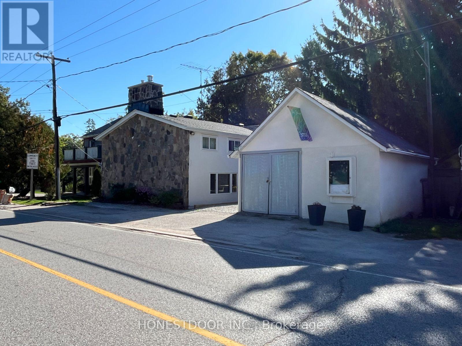 Detached at 2015 RIDGE ROAD W, Oro-Medonte