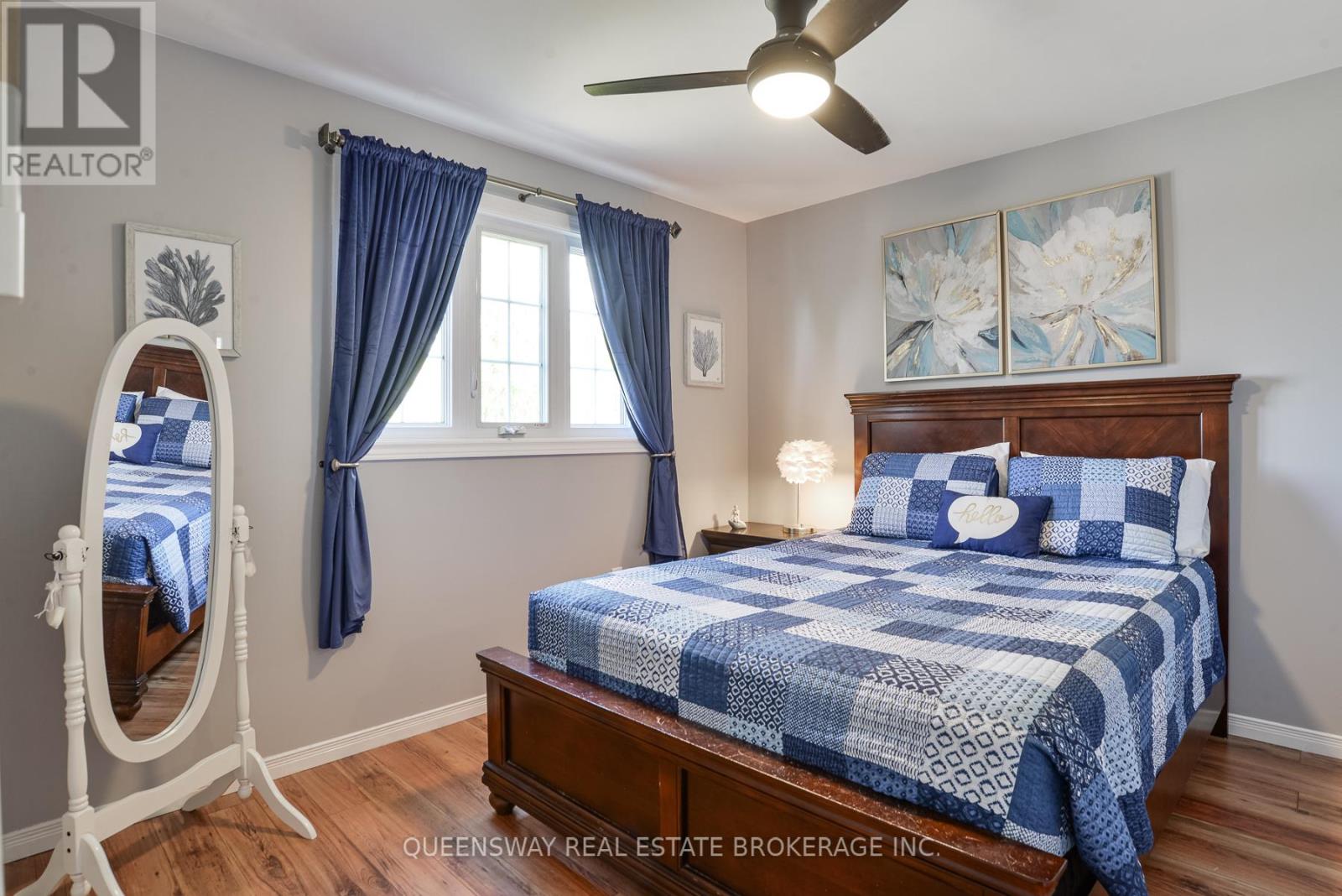 Detached at 10 LEWIS DRIVE, Orillia