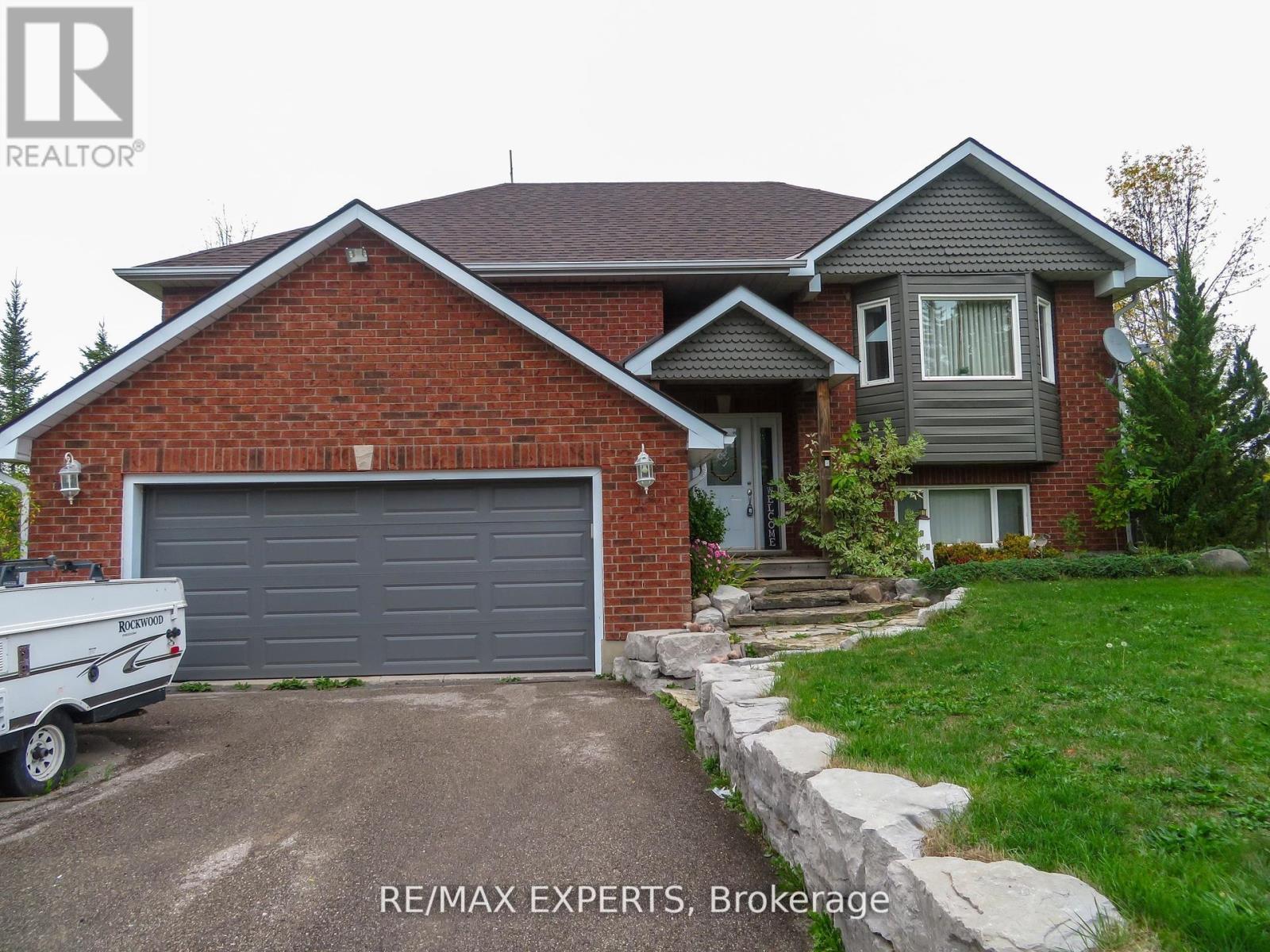 Detached at 3771 HARRY'S LANE, Ramara
