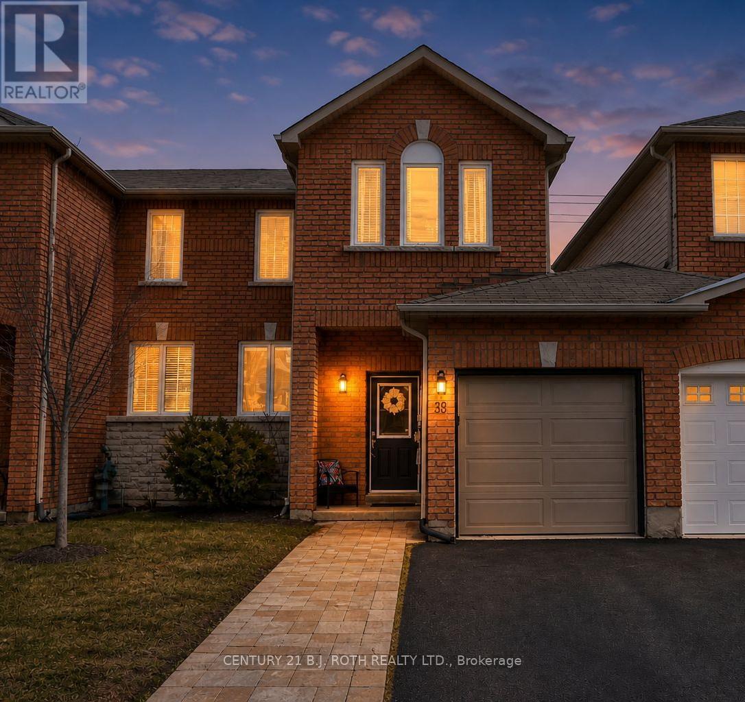 Townhouse at 35 HAWTHORNE CRESCENT, Barrie (Ardagh)